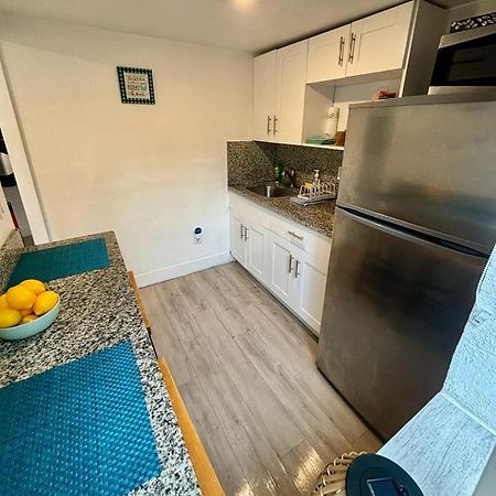 Nice Queen Bedroom - Best Location In Miami - Luggage Storage Service, Parking And Laundry Eksteriør billede