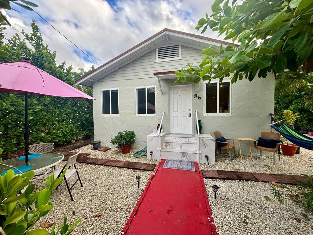 Nice Queen Bedroom - Best Location In Miami - Luggage Storage Service, Parking And Laundry Eksteriør billede