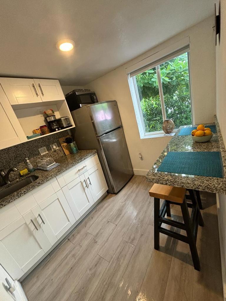 Nice Queen Bedroom - Best Location In Miami - Luggage Storage Service, Parking And Laundry Eksteriør billede